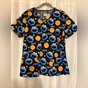 Sesame Street Cookie Monster scrub top. Sz L “Late Night Munchies!”